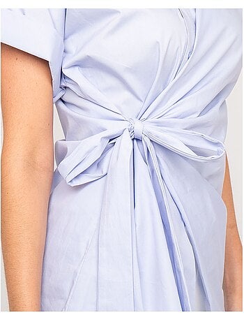 Camicia a maniche corte annodata sul lato OMERVA