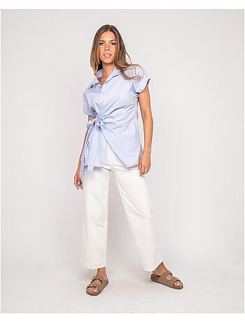 Camicia a maniche corte annodata sul lato OMERVA