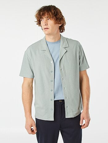 Camicia a maniche corte con collo a polo