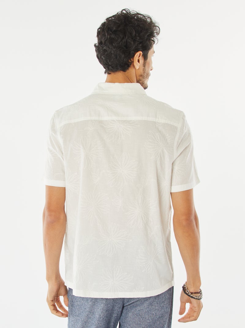 Guess Eco Maglietta Uomo A Maniche Corte Con Fiori Ricamati, Girocollo A Costine, Cotone Biologico, Regular Fit