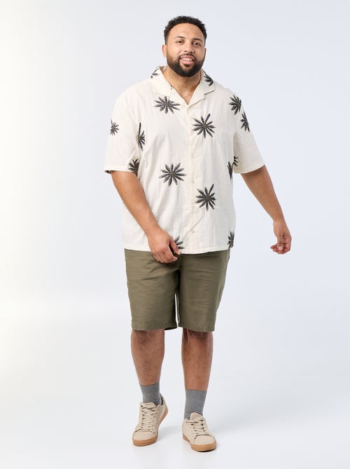Camicia a maniche corte con motivo a fiori ricamati - Kiabi