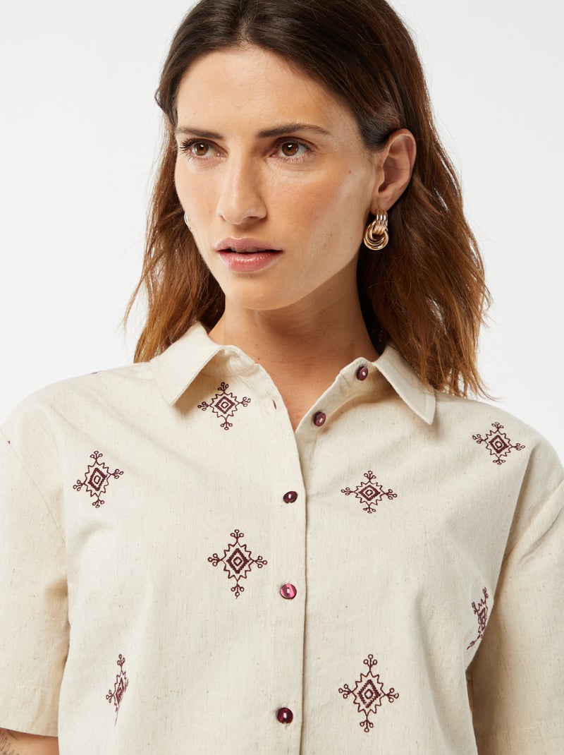 Camicia a maniche corte con ricami BEIGE - Kiabi