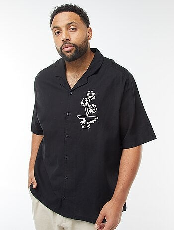 Camicia a maniche corte con ricami fantasia davanti
