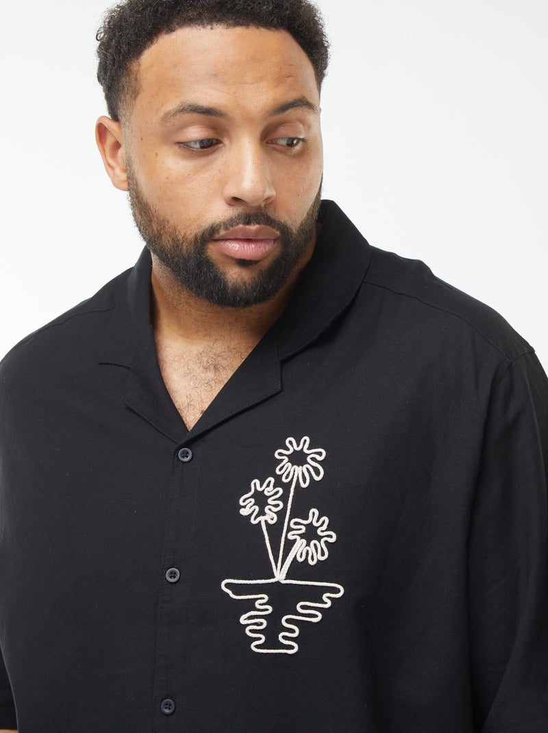 Camicia a maniche corte con ricami fantasia davanti nero - Kiabi