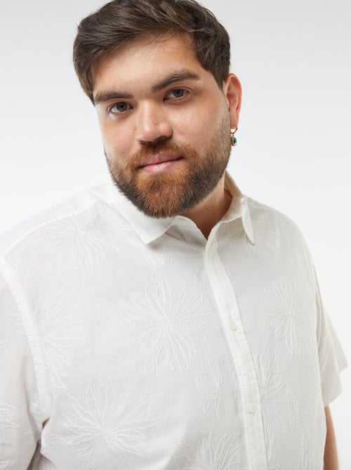 Camicia a maniche corte con ricami floreali all over - Kiabi