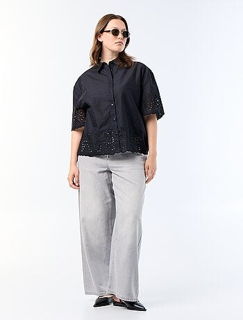 Camicia a maniche corte con ricamo traforato