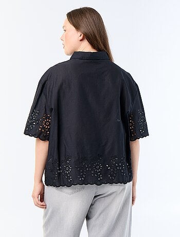 Camicia a maniche corte con ricamo traforato