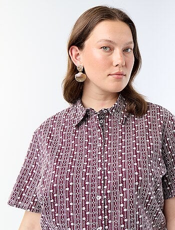 Camicia a maniche corte con stampa ricamata