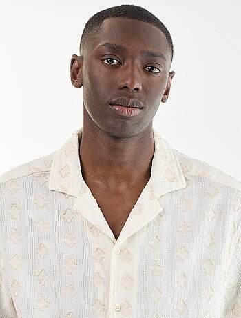 Camicia a maniche corte in maglia fantasia con ricami