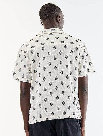 Camicia a maniche corte in maglia fantasia con ricami
