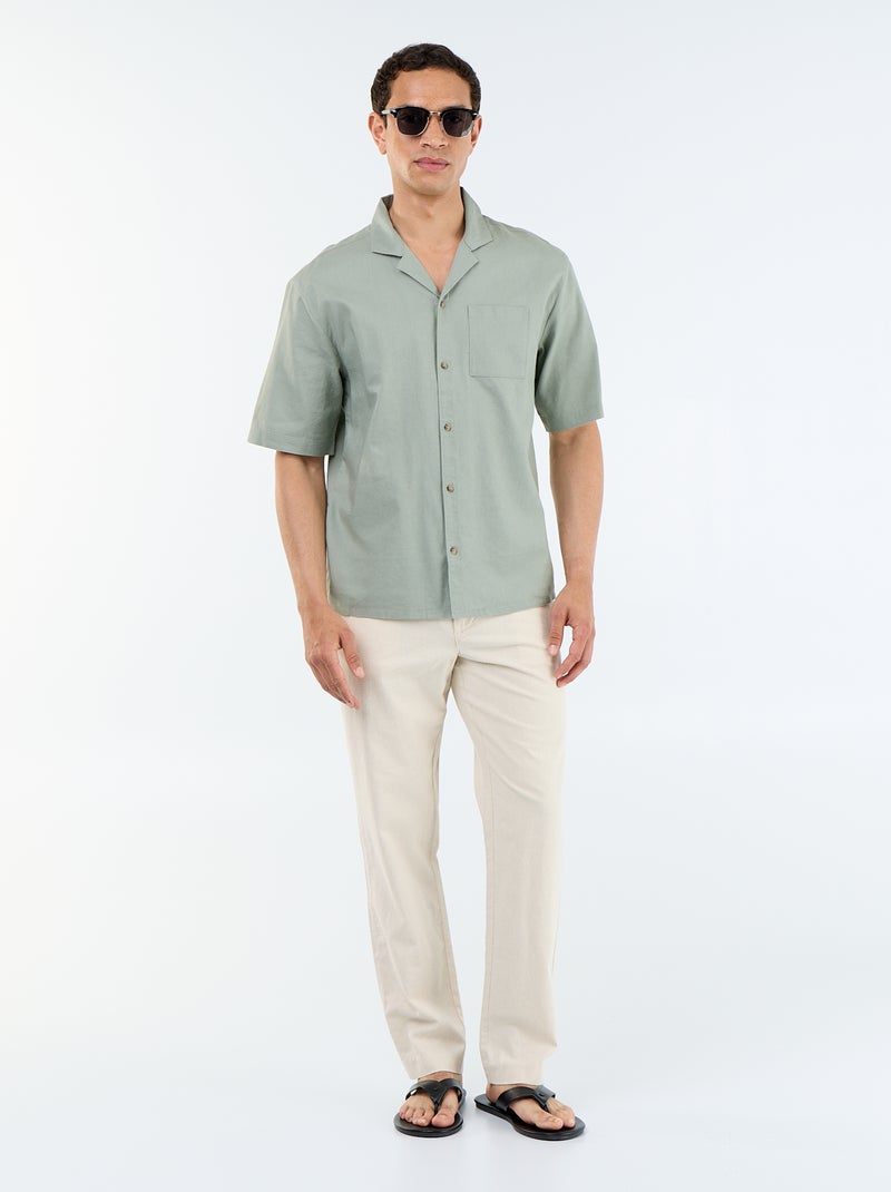 Camicia a maniche corte in misto lino con taschino sul petto Verde - Kiabi