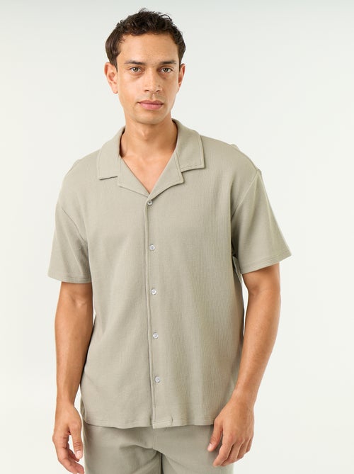 Camicia a maniche corte in tessuto goffrato - Kiabi Camicia a maniche corte in tessuto goffrato - Kiabi