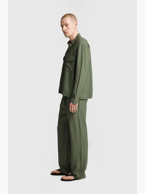 Camicia a maniche lunghe con abbottonatura e tasca giesto - Kiabi Camicia a maniche lunghe con abbottonatura e tasca giesto - Kiabi