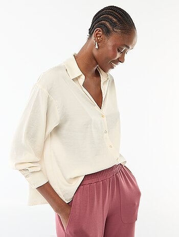 Camicia a maniche lunghe in raso tinta unita