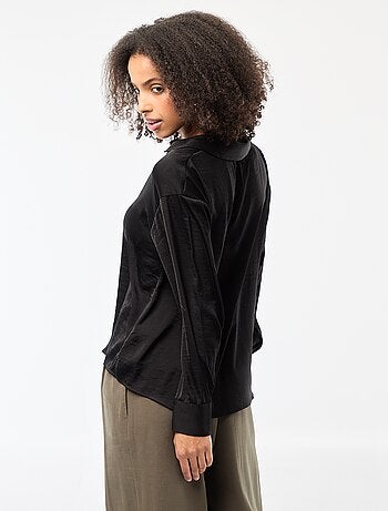 Camicia a maniche lunghe in raso tinta unita