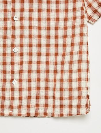 Camicia a quadri e maniche corte