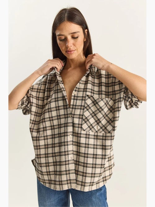 Camicia a quadri oversize a maniche lunghe con tasca lucci - Kiabi Camicia a quadri oversize a maniche lunghe con tasca lucci - Kiabi