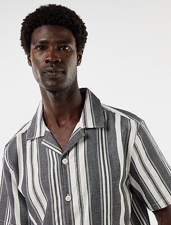 Camicia a righe a maniche corte