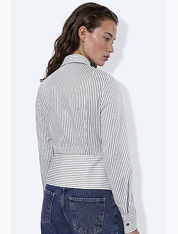 Camicia a righe aderente con dettaglio peplum hiccup