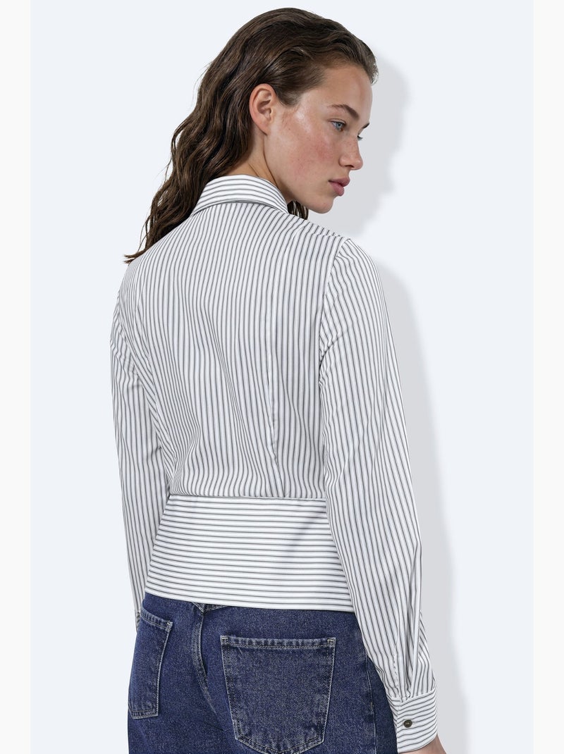 Camicia a righe aderente con dettaglio peplum hiccup Bianco - Kiabi