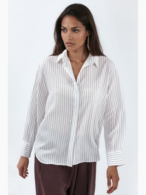 Camicia a righe casual con bottoni busem - Kiabi Camicia a righe casual con bottoni busem - Kiabi
