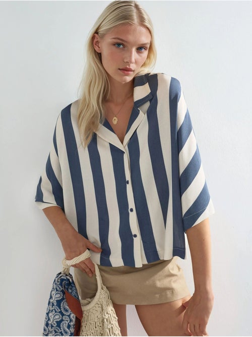 Camicia a righe relaxed fit con abbottonatura busem - Kiabi Camicia a righe relaxed fit con abbottonatura busem - Kiabi