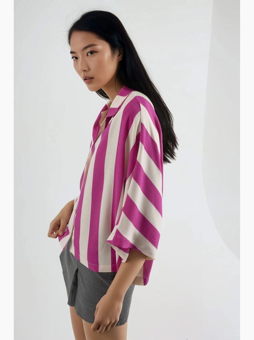 Camicia a righe relaxed fit con abbottonatura busem - Kiabi Camicia a righe relaxed fit con abbottonatura busem - Kiabi