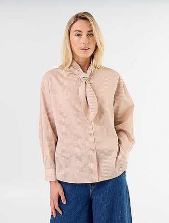 Camicia ampia a maniche lunghe e collo lavallière