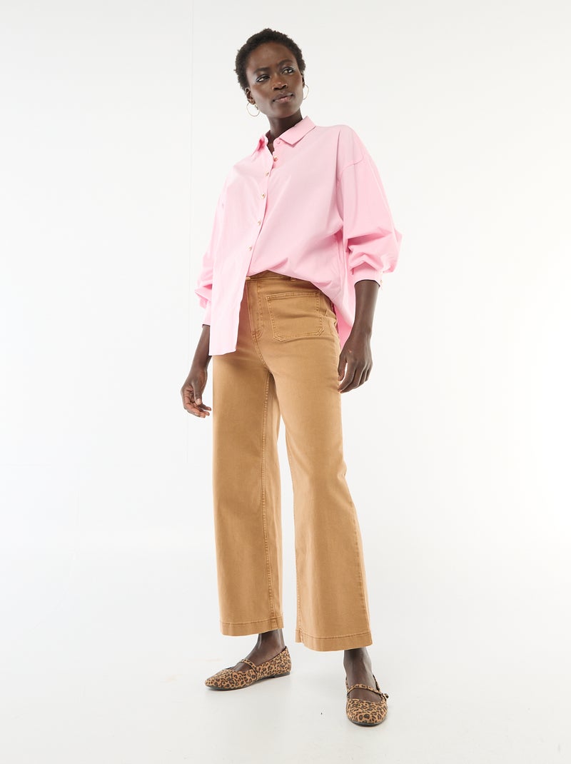 Camicia rosa oversize ampia e lunga con bottoni decorativi dorati a fo– Moda Mania