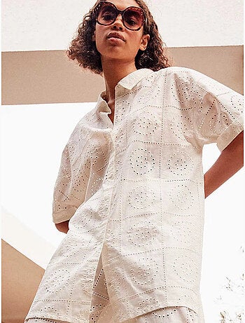 Camicia con bottoni e dettagli traforati 100% cotone