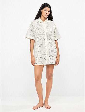 Camicia con bottoni e dettagli traforati 100% cotone
