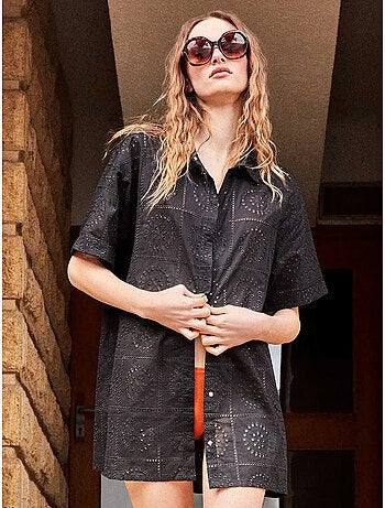 Camicia con bottoni e dettagli traforati 100% cotone