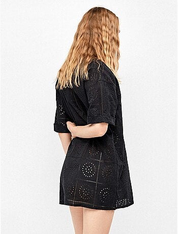 Camicia con bottoni e dettagli traforati 100% cotone