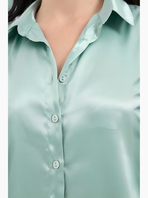 Camicia con bottoni in raso tessuto bdart - Kiabi Camicia con bottoni in raso tessuto bdart - Kiabi