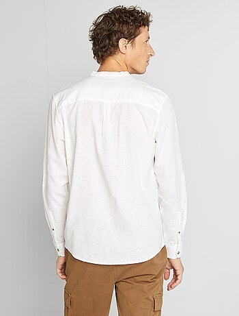 Camicia con collo alla coreana e lino