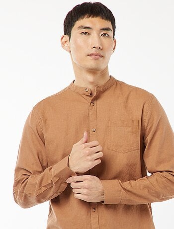 Camicia con collo alla coreana e lino