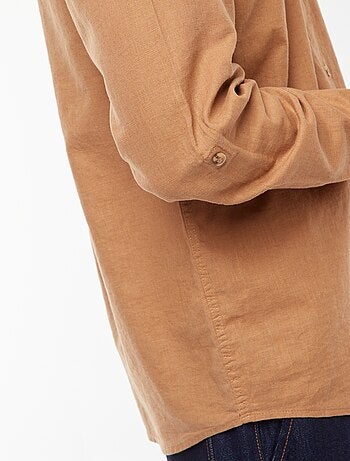 Camicia con collo alla coreana e lino