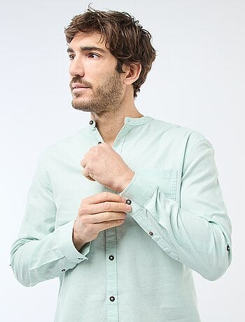 Camicia con collo alla coreana e lino