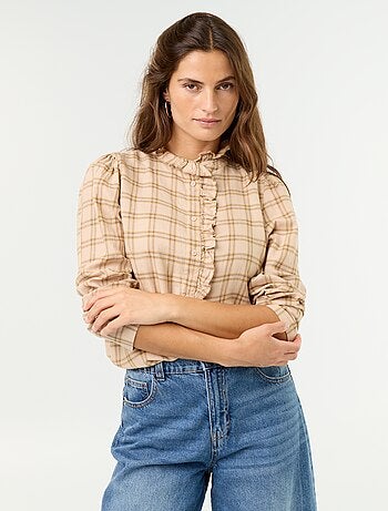 Camicia con collo alto a balze