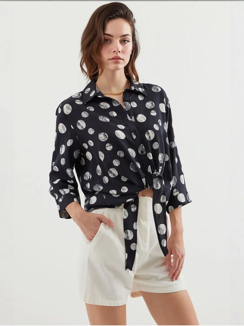 Camicia con fantasia a nodo frontale bdart - Kiabi Camicia con fantasia a nodo frontale bdart - Kiabi