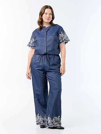 Camicia con maniche ricamate