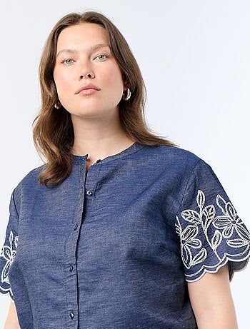 Camicia con maniche ricamate