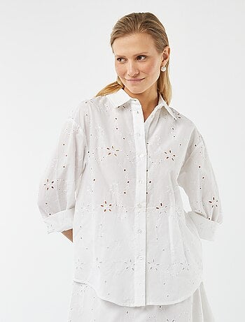 Camicia con ricami a punto inglese