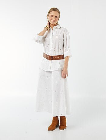 Camicia con ricami a punto inglese