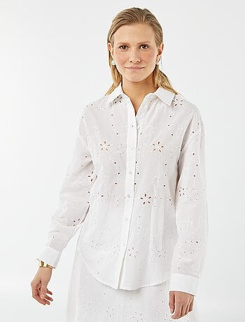 Camicia con ricami a punto inglese