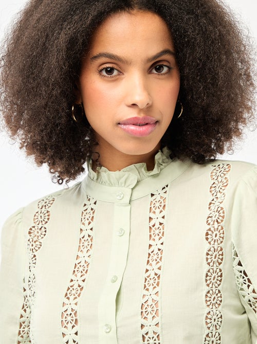 Camicia con ricami inglesi e volant al collo - Kiabi