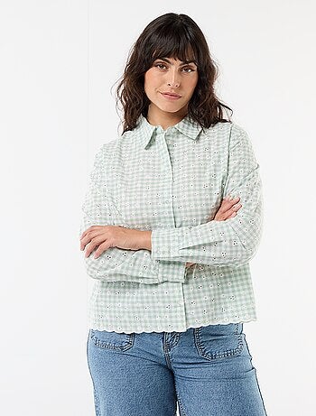Camicia con ricamo inglese e dettagli ondulati