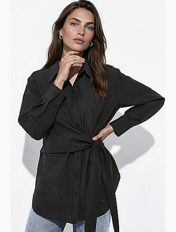 Camicia con strass su tutta la superficie e dettaglio con fiocco hiccup
