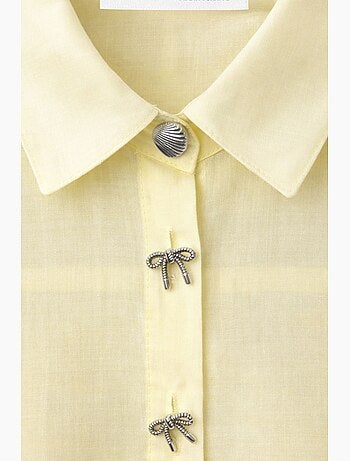Camicia crop a maniche corte con accessori in pietra mixray