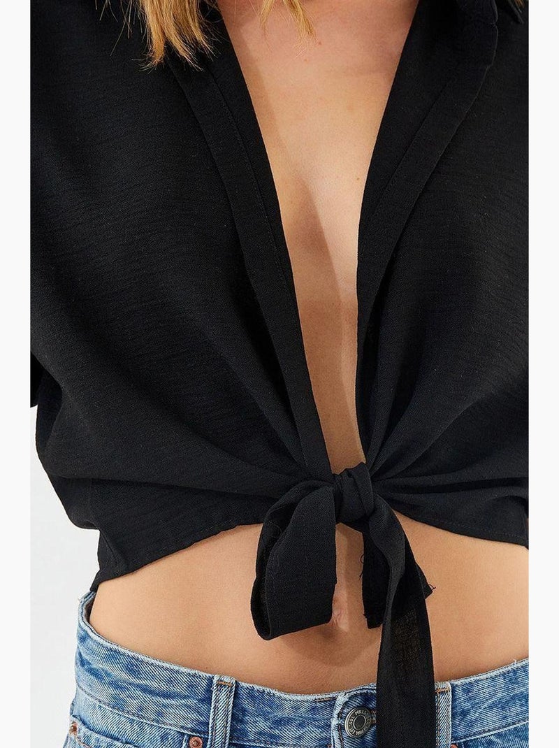 Camicia crop slim fit con scollo a v e chiusura con laccetto mixray Nero - Kiabi